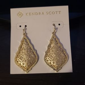 NWOT Kenda Scott Earrings